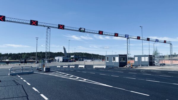 LED Digital Guidance at Port of Naantali by Ampron